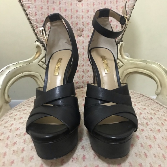 BCBG Black High Heels sz 7 - Picture 3 of 4